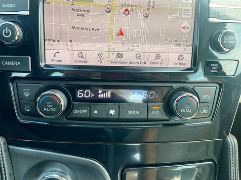 Used 2022 Nissan Maxima Platinum w/ Sport Mat Group FWD image 16