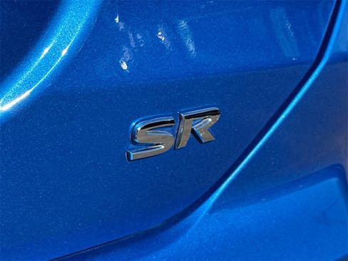 Used 2023 Nissan Kicks SR image 11