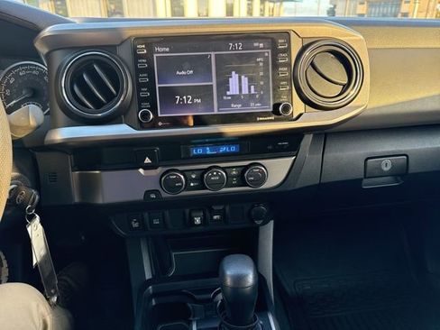 Used 2022 Toyota Tacoma SR5 w/ Technology Package image 11