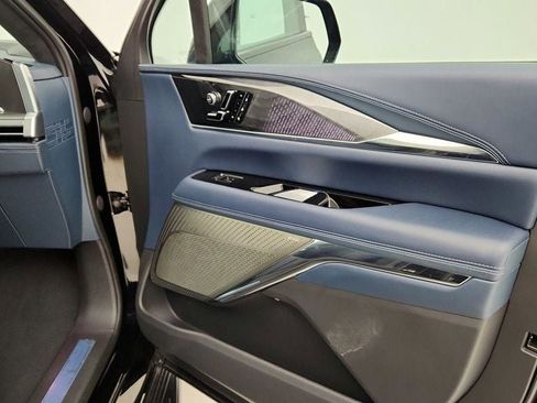 Used 2025 Cadillac Escalade IQ Luxury 2 image 33