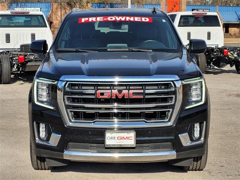 Used 2022 GMC Yukon XL SLT image 2