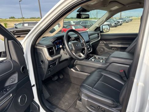 Used 2024 Ford Expedition Max XLT AWD/4WD image 19