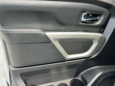 Used 2017 Nissan Titan PRO-4X image 15