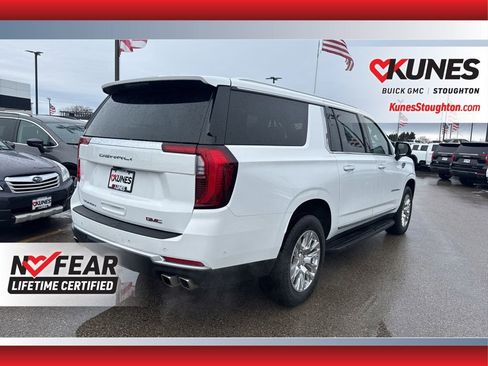 Used 2025 GMC Yukon XL Denali image 11