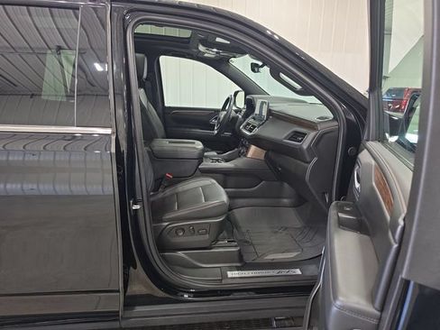 Used 2024 Chevrolet Tahoe High Country w/ Advanced Technology Package AWD/4WD image 35