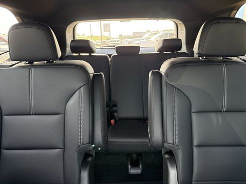 New 2026 GMC Acadia Elevation w/ Black Edition FWD image 17