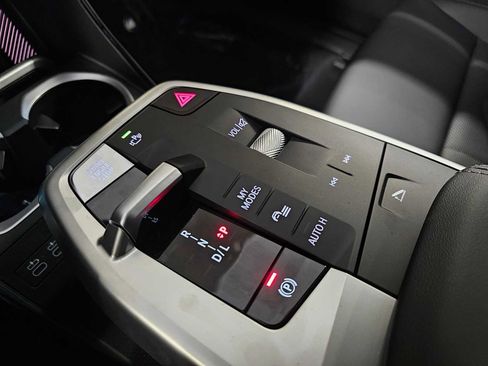 New 2026 BMW X1 xDrive28i w/ Technology Package image 18