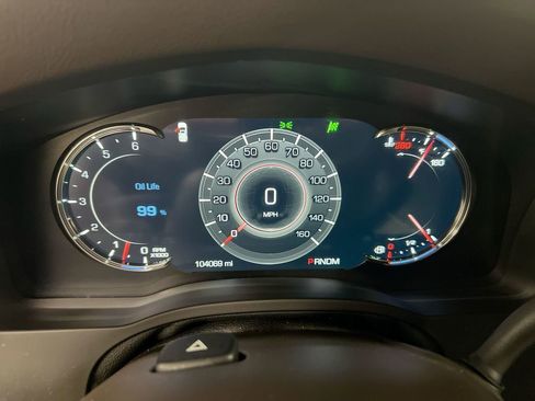 Used 2016 Cadillac Escalade Luxury image 12