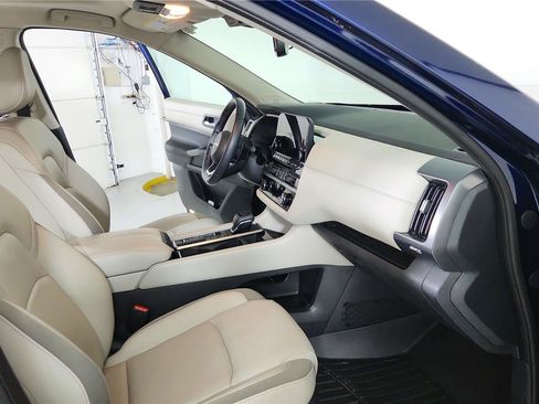 Used 2022 Nissan Pathfinder SL w/ SL Premium Package image 21