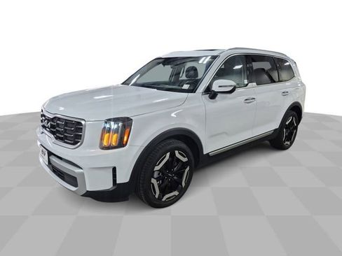 Used 2025 Kia Telluride S AWD/4WD image 1