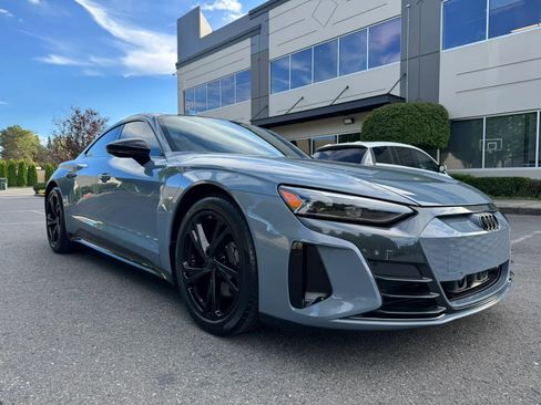 Used 2023 Audi e-tron GT Premium Plus AWD/4WD image 2