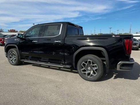 New 2026 GMC Sierra 1500 SLT w/ SLT Premium Package image 6