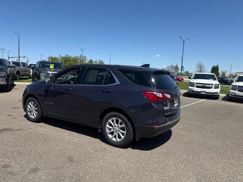 Used 2019 Chevrolet Equinox LT FWD image 3