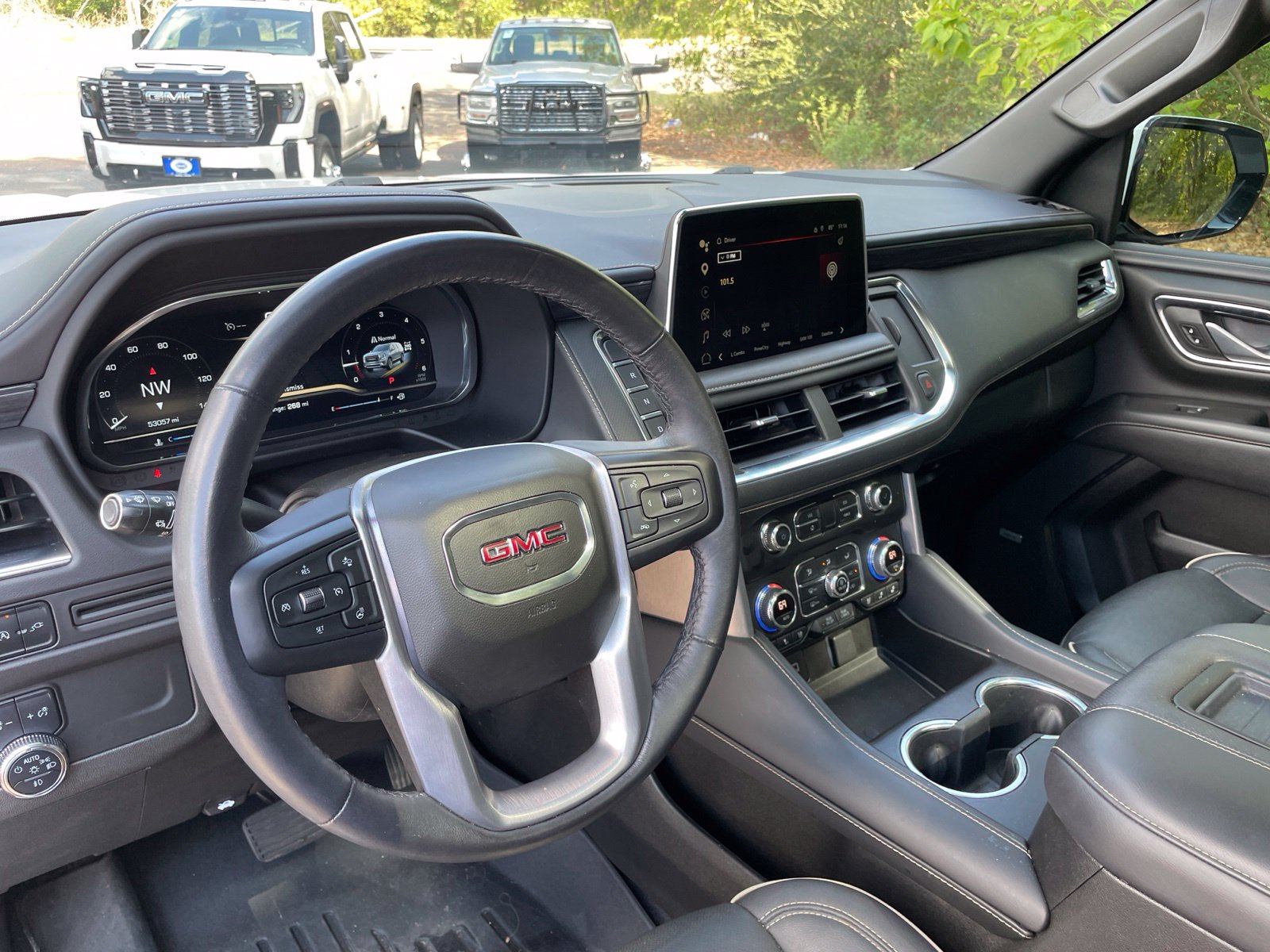 Used 2022 GMC Yukon XL SLT w/ SLT Premium Package AWD/4WD image 30