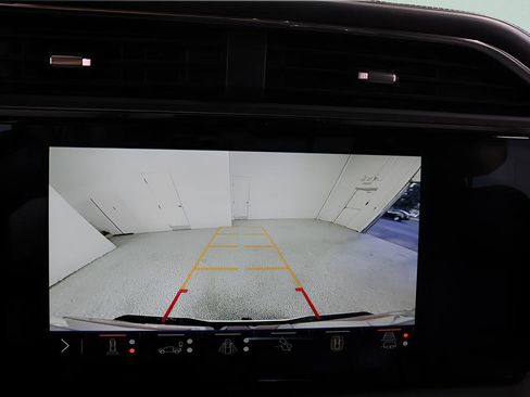 Used 2025 GMC Sierra 2500 Denali w/ Denali Reserve Package image 13