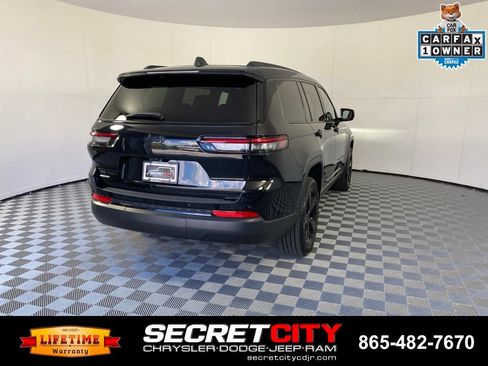 Used 2023 Jeep Grand Cherokee L Laredo AWD/4WD image 7