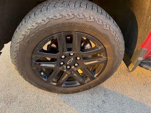 Used 2024 Chevrolet Silverado 1500 LT Trail Boss w/ LT Trail Boss Premium Package image 11