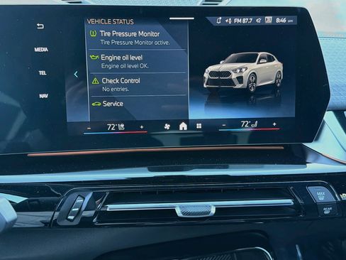 New 2026 BMW X2 xDrive28i w/ Technology Package AWD/4WD image 29