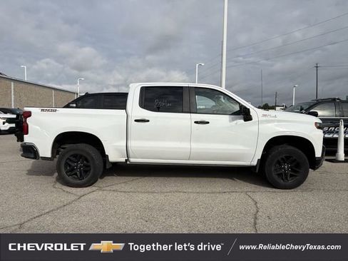 Used 2020 Chevrolet Silverado 1500 LT Trail Boss w/ Convenience Package AWD/4WD image 3