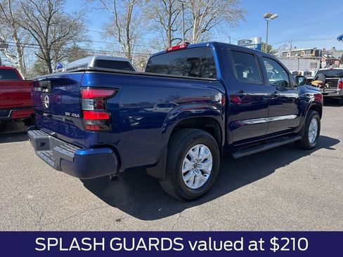 Used 2022 Nissan Frontier SV w/ Technology Package AWD/4WD image 4
