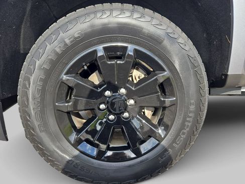 Used 2018 Chevrolet Colorado LT AWD/4WD image 35