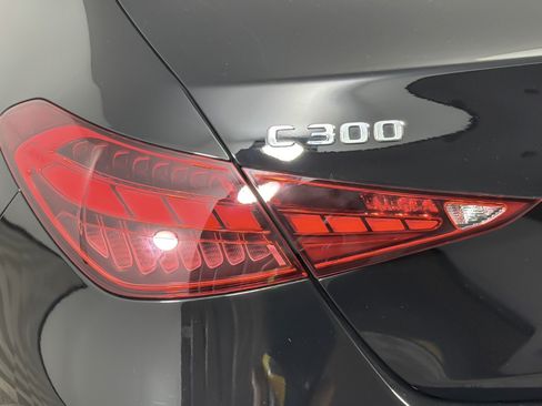 Used 2023 Mercedes-Benz C 300 Sedan image 25