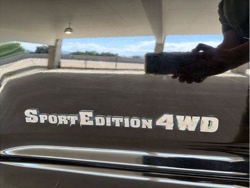 Used 2004 Toyota 4Runner Sport AWD/4WD image 25