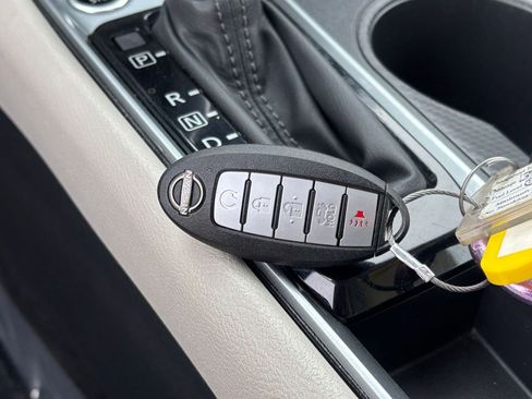 Used 2025 Nissan Altima 2.5 SV image 21