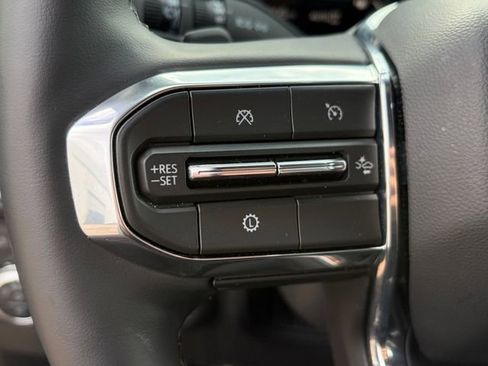 Certified 2025 GMC Yukon XL Denali AWD/4WD image 6