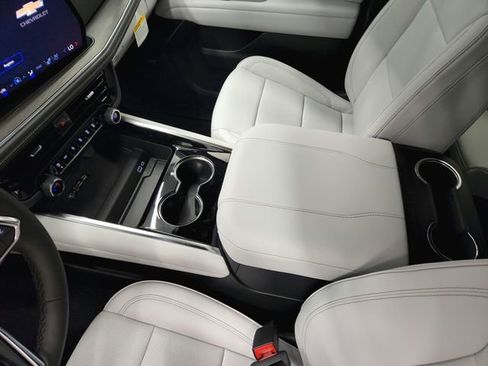 New 2026 Chevrolet Tahoe Premier w/ Sun And Tow Package AWD/4WD image 21