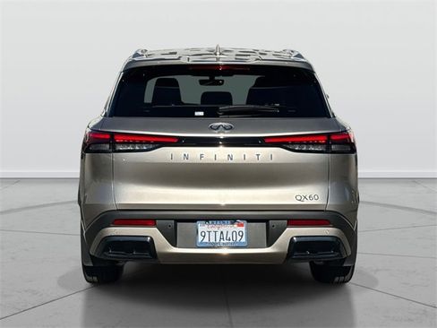 Certified 2025 INFINITI QX60 Luxe image 5
