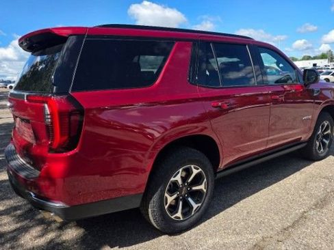 Used 2026 GMC Yukon AT4 w/ AT4 Premium Package AWD/4WD image 3