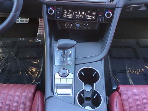 Used 2025 Genesis G70 3.3T Advanced image 17