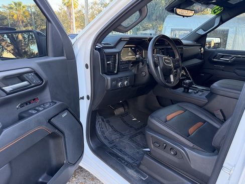 Used 2023 GMC Sierra 1500 AT4 w/ Technology Package image 16