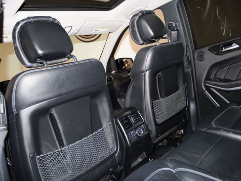 Used 2015 Mercedes-Benz GL 550 4MATIC image 69