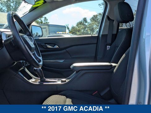Used 2017 GMC Acadia SLE image 22