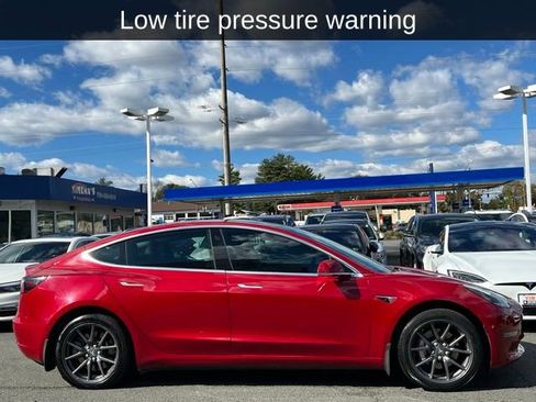 Used 2019 Tesla Model 3 Standard Range Plus image 6