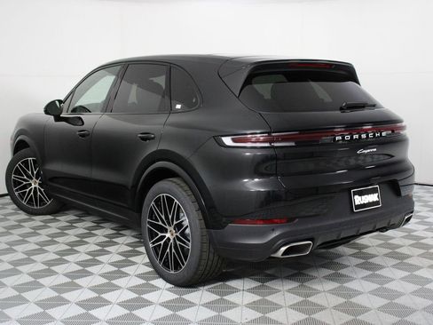 New 2026 Porsche Cayenne AWD/4WD image 3