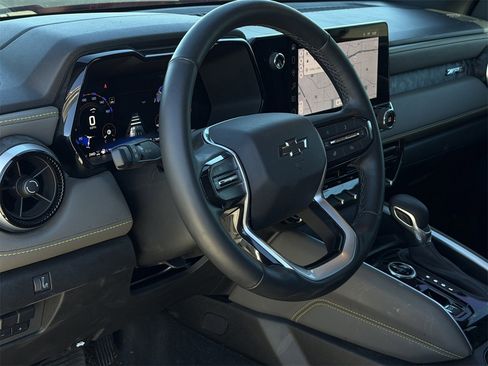 Certified 2025 Chevrolet Colorado ZR2 w/ ZR2 Bison Edition image 10