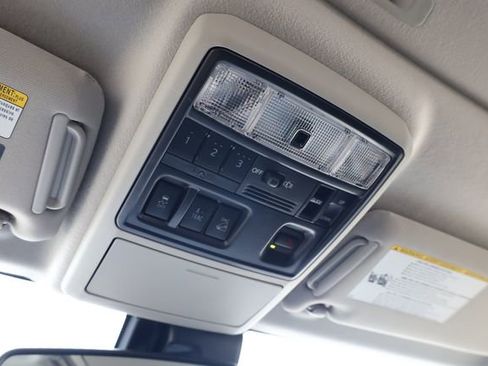 Used 2021 Toyota 4Runner Limited image 26