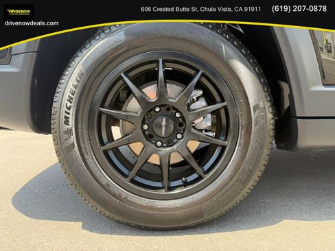 Used 2019 Jeep Compass Sport FWD image 29