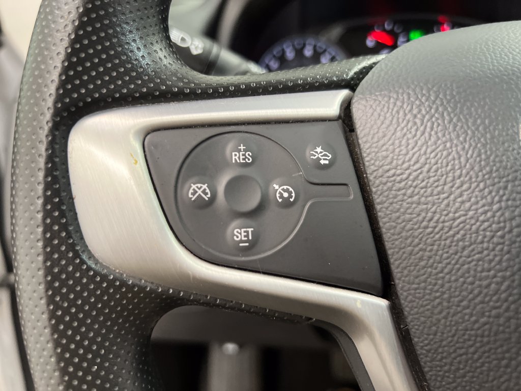 Used 2024 GMC Terrain SLE AWD/4WD image 47