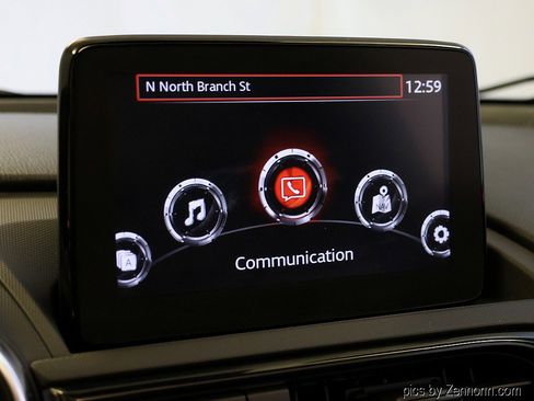 Used 2019 MAZDA MX-5 Miata RF Grand Touring image 18