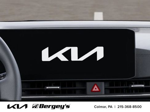 New 2026 Kia Carnival LX FWD image 23