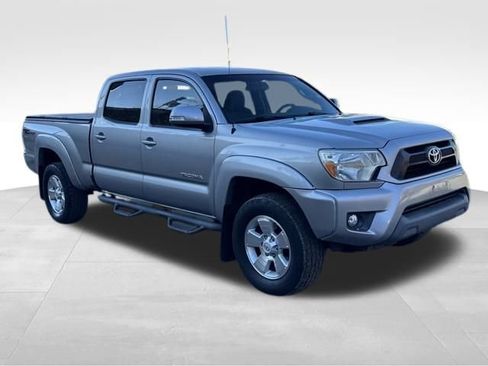 Used 2014 Toyota Tacoma 4x4 Double Cab w/ TRD Sport Package image 7