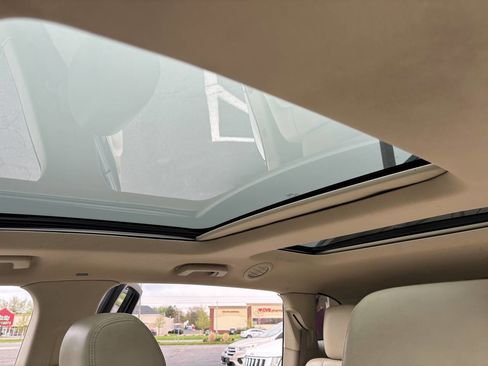 Used 2014 Lincoln MKT AWD w/ Equipment Group 201A image 11