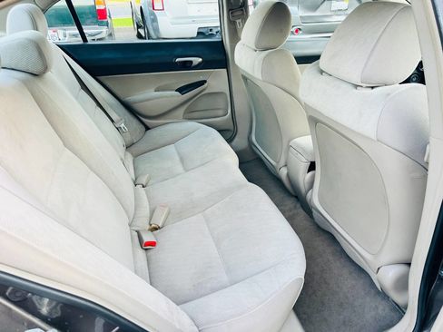 Used 2010 Honda Civic LX image 17