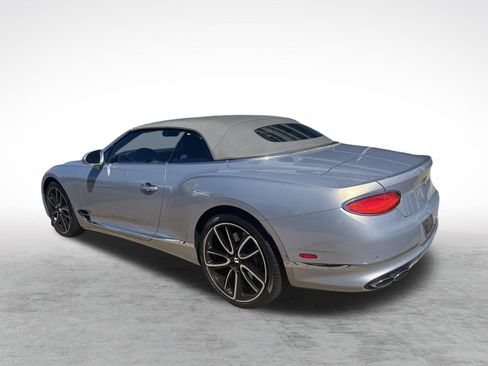 Used 2020 Bentley Continental GT image 3