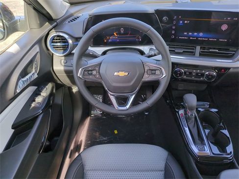 New 2026 Chevrolet Trax LT w/ Driver Confidence Package image 16