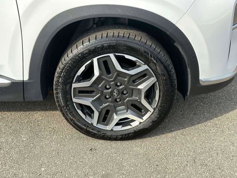 Used 2023 Hyundai Santa Fe Limited image 6